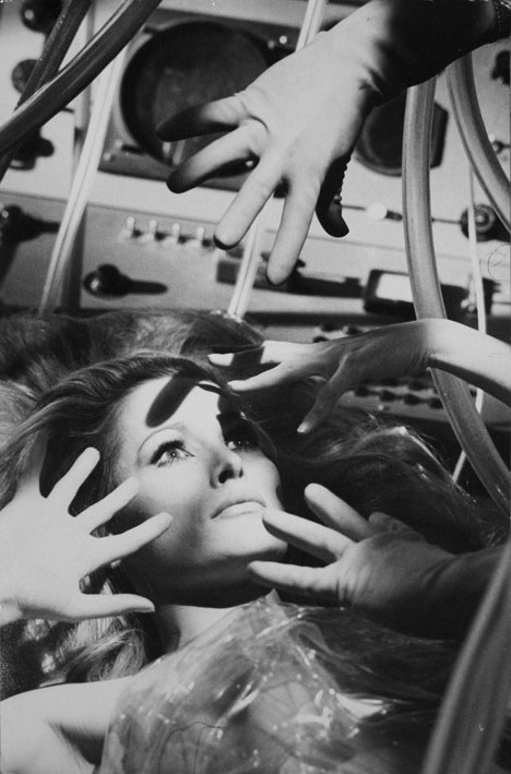 Ursula Andress en La decima vittima